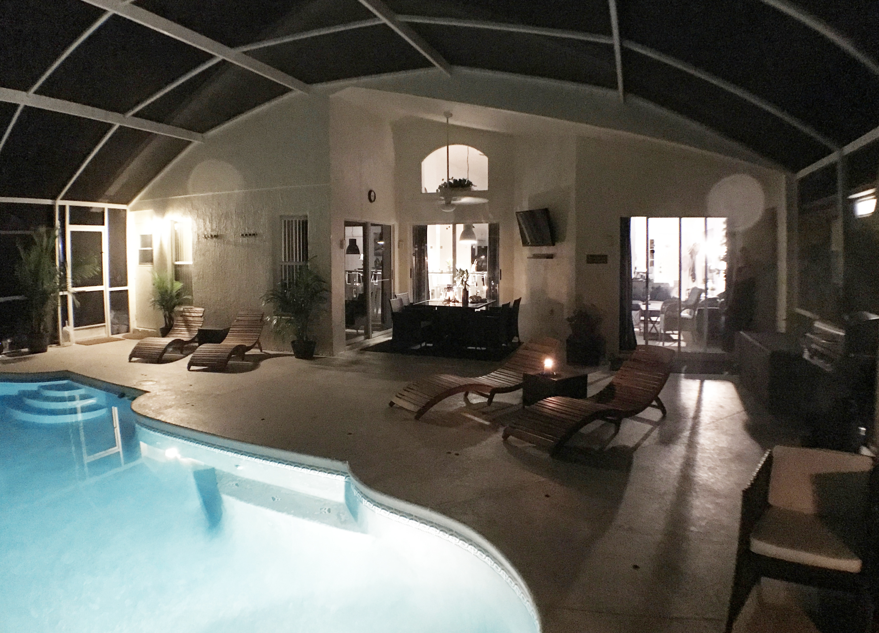 pool-night2